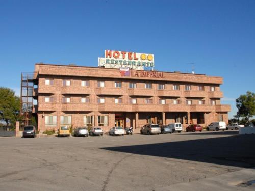 La Imperial Hotel Luceni Luaran gambar